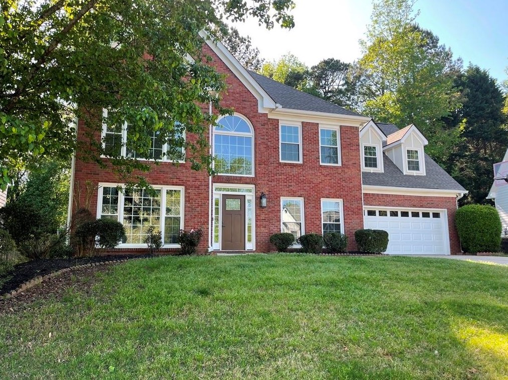 240 Risen Star Ln, Alpharetta, GA 30005-7873