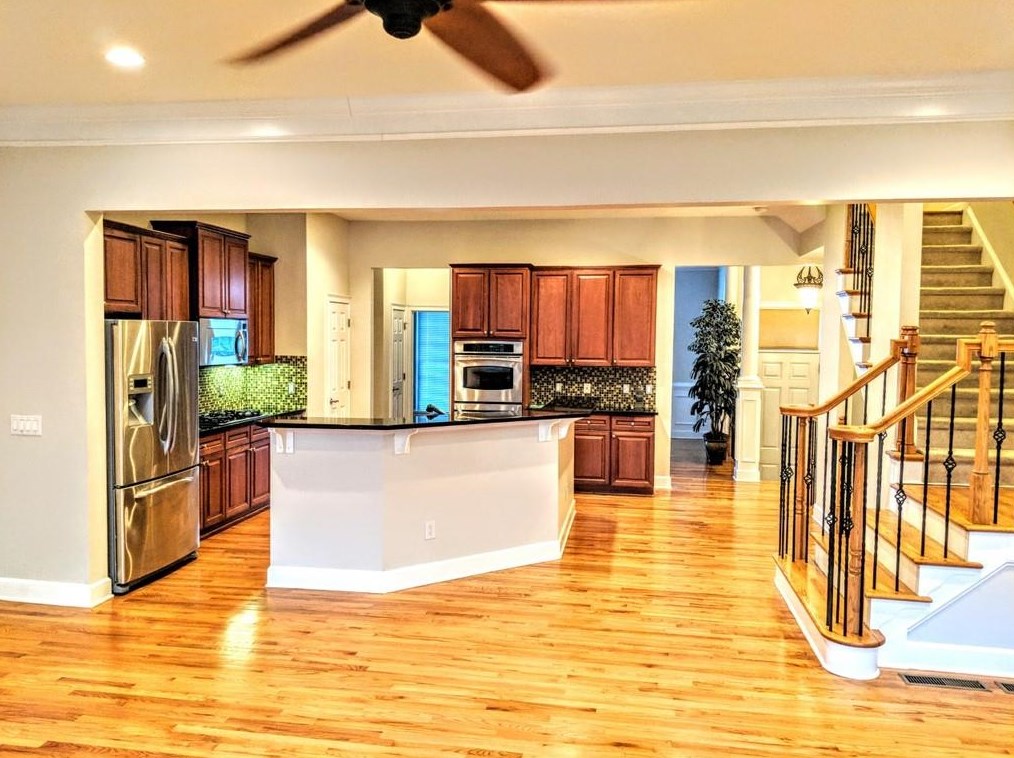 1418 Wembley Ct, Atlanta GA  30329-3968 exterior