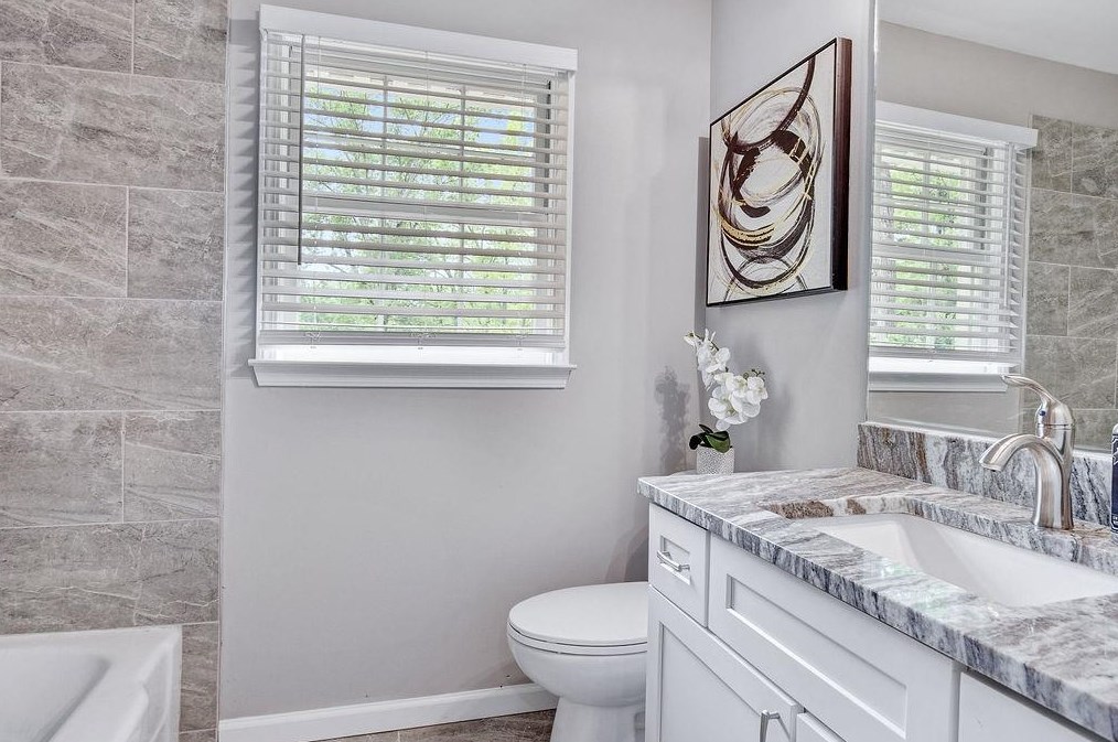 3159 Toney Dr, Decatur GA  30032-6713 exterior