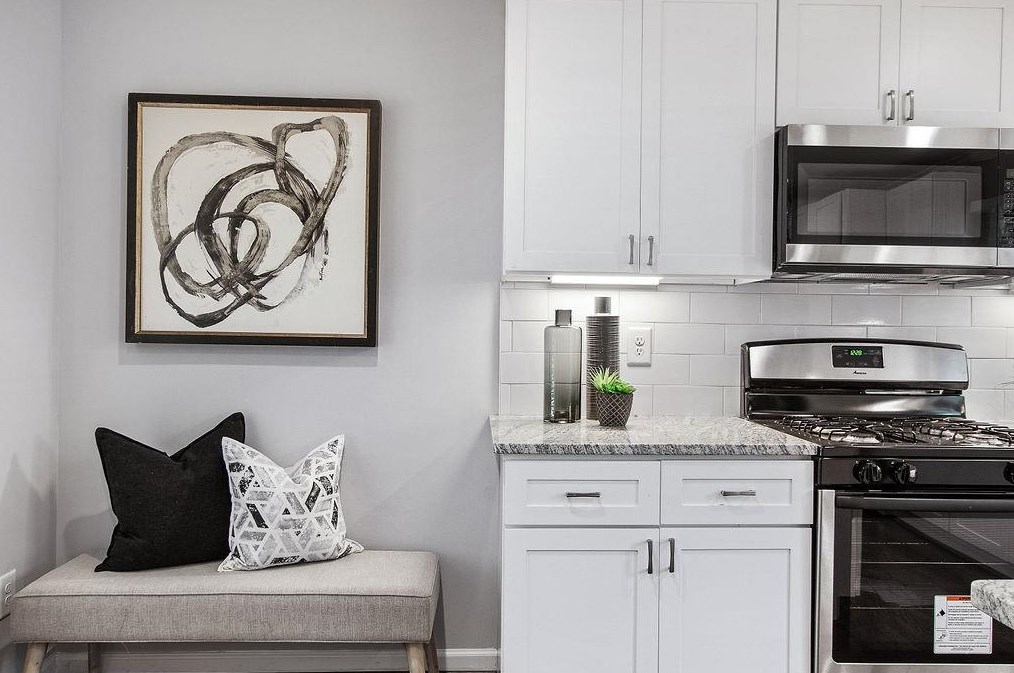 3159 Toney Dr, Decatur GA  30032-6713 exterior