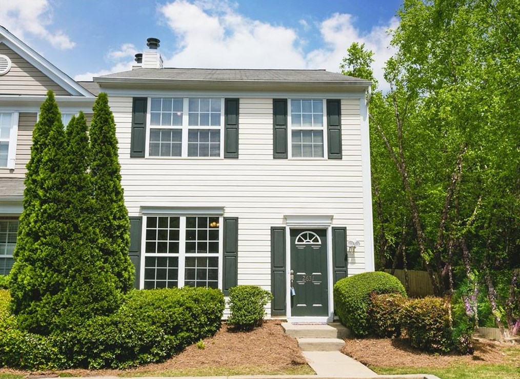 2631 Ashleigh Ln, Alpharetta, GA 30004-6179