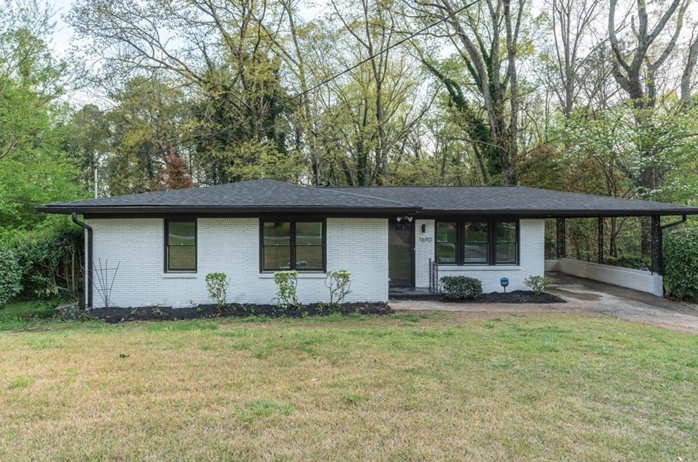 1690 Woodberry Ave, Atlanta, GA 30344-1242