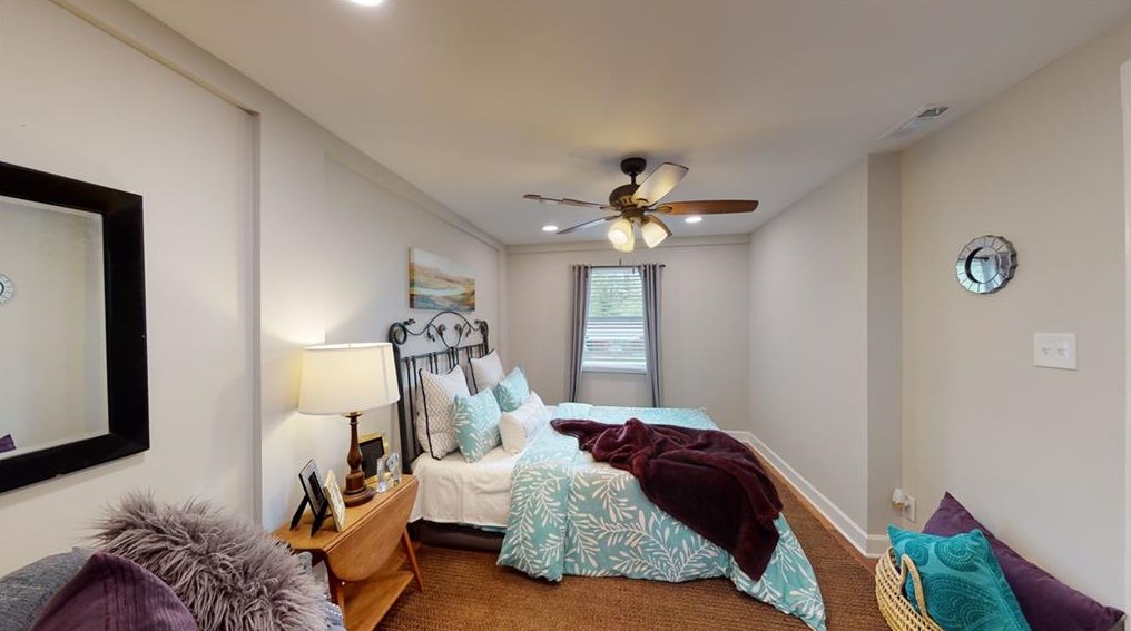 1530 Woodland Cir, Atlanta GA  30316-3160 exterior