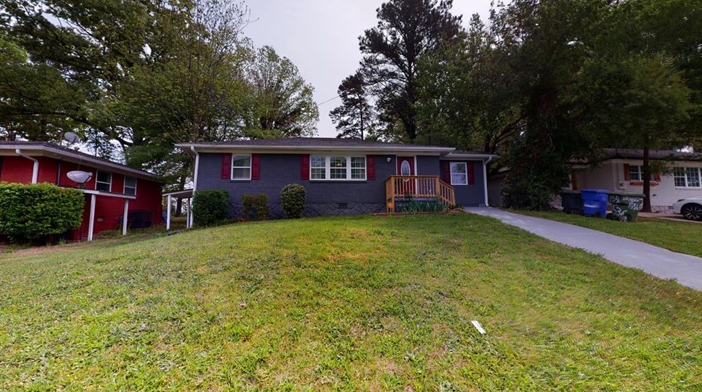 1530 Woodland Cir, Atlanta GA  30316-3160 exterior