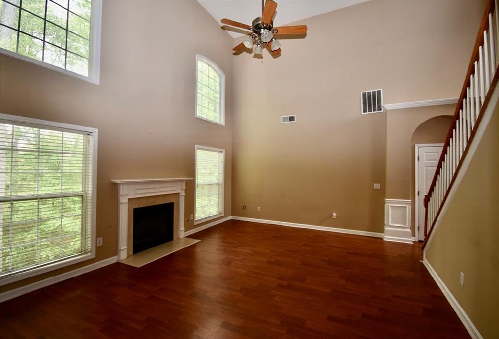 808 Edgeley Ln, Lawrenceville, GA 30044-8172