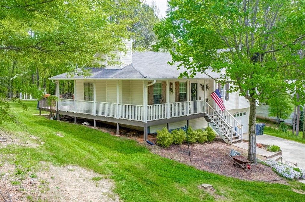 581 Cartersville St, Ball Ground, GA 30107