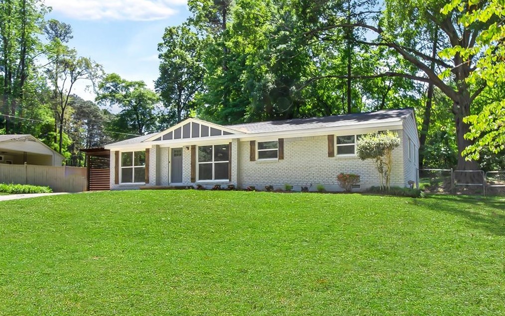 2575 Woodgreen Dr, Atlanta GA  30341-5137 exterior