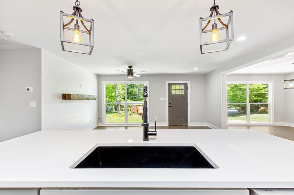 2575 Woodgreen Dr, Atlanta GA  30341-5137 exterior
