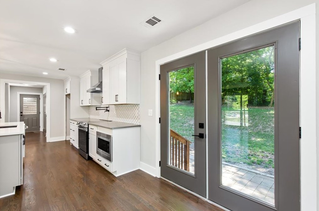 2575 Woodgreen Dr, Atlanta GA  30341-5137 exterior