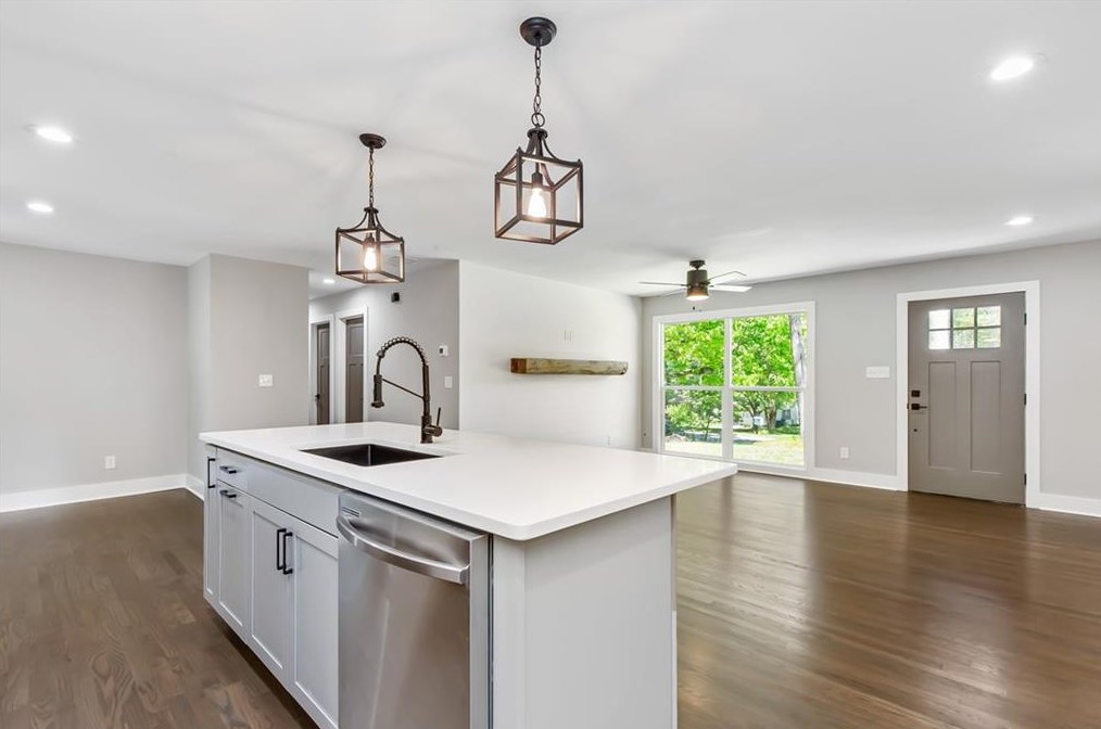 2575 Woodgreen Dr, Atlanta GA  30341-5137 exterior