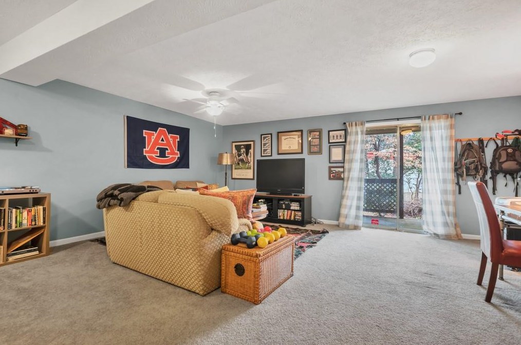 1230 Weatherstone Dr, Atlanta GA  30324-4644 exterior