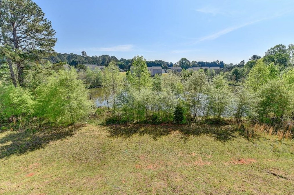 1226 Dianne Dr, Winder, GA 30680-5618