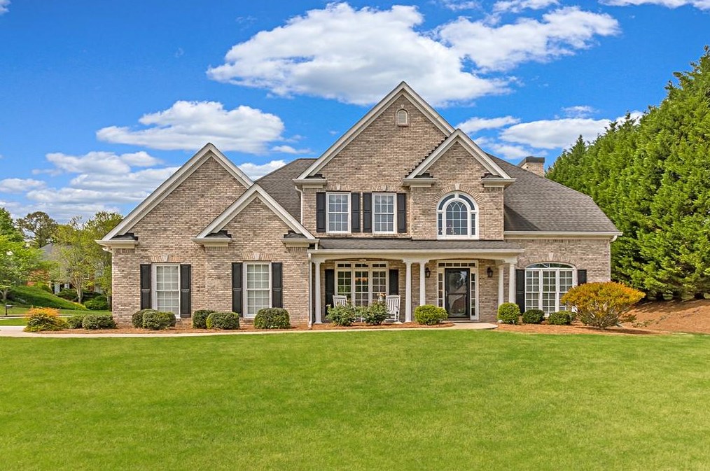 1303 Swallows Walk, Grayson, GA 30017-1734
