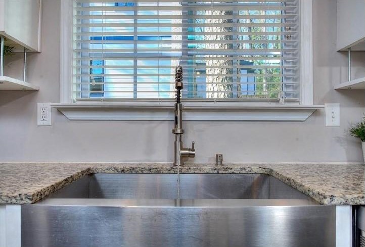 2894 Joyce Ave, Decatur GA  30032-4324 exterior