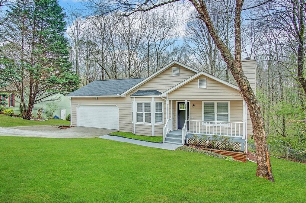 1535 Oakhill Dr, Auburn, GA 30011
