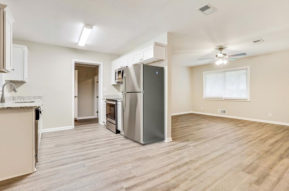 3854 Brookcrest Cir, Decatur GA  30032-3812 exterior