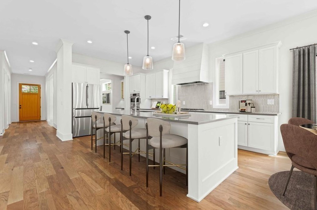 121 Mead Rd, Decatur GA  30030-3621 exterior