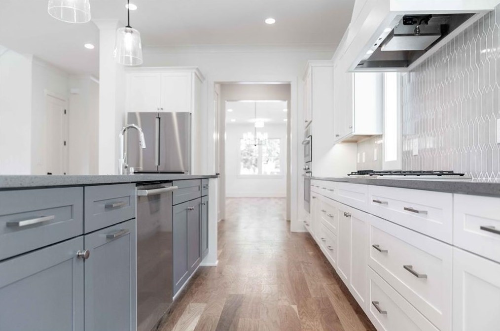 121 Mead Rd, Decatur GA  30030-3621 exterior