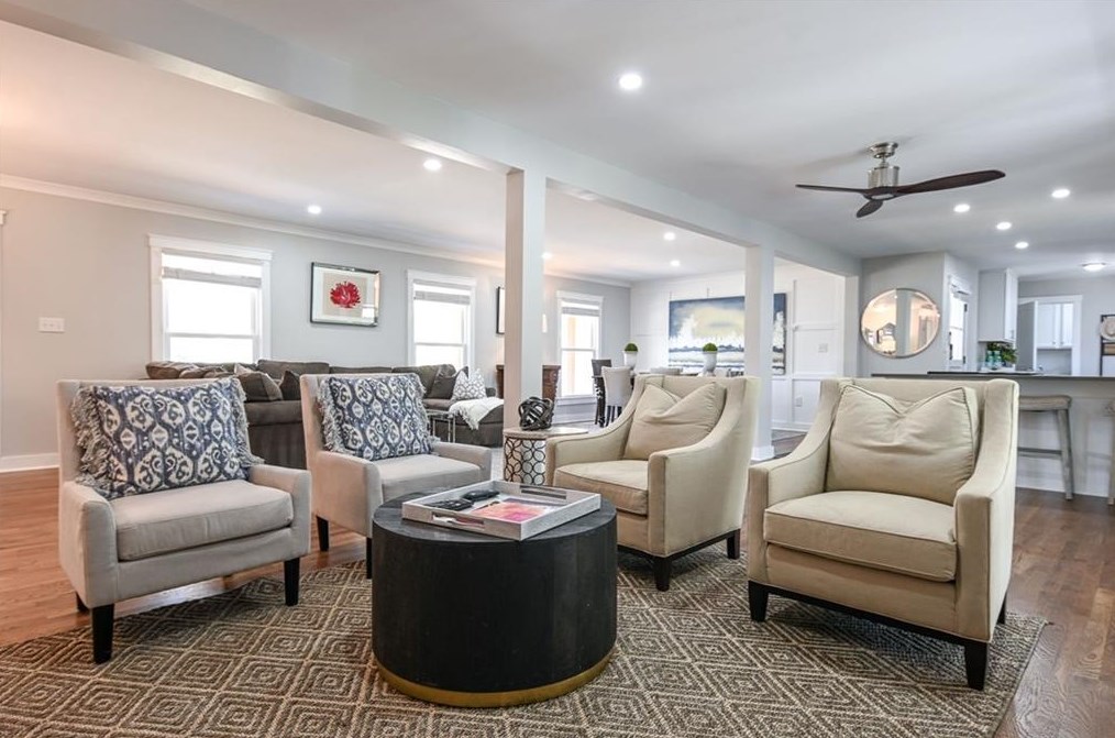 4308 Lake Laurel Dr, Smyrna GA  30082-4311 exterior