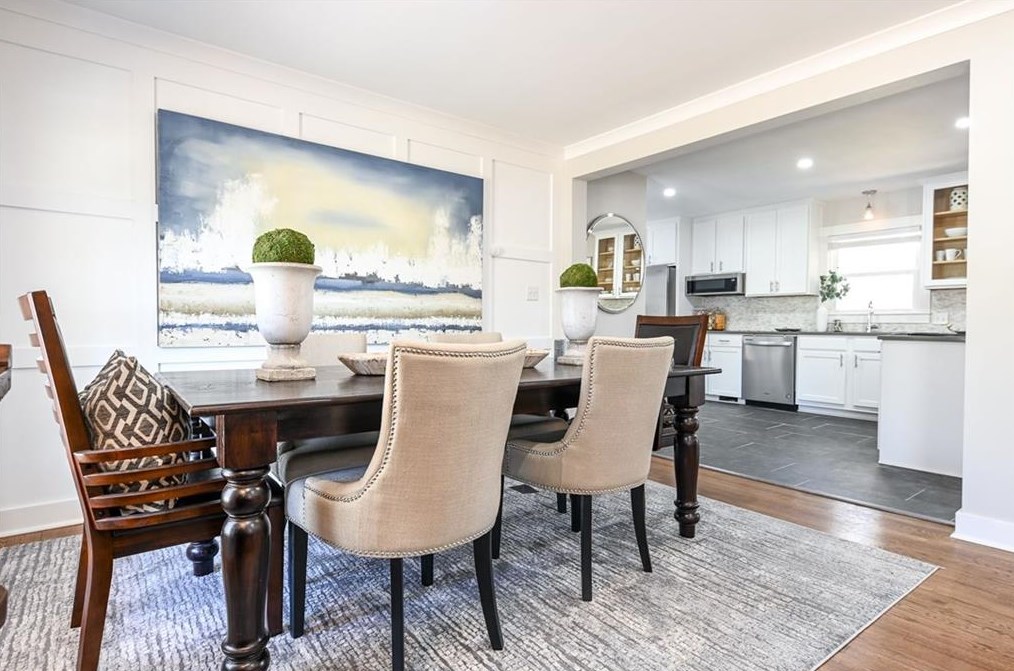 4308 Lake Laurel Dr, Smyrna GA  30082-4311 exterior