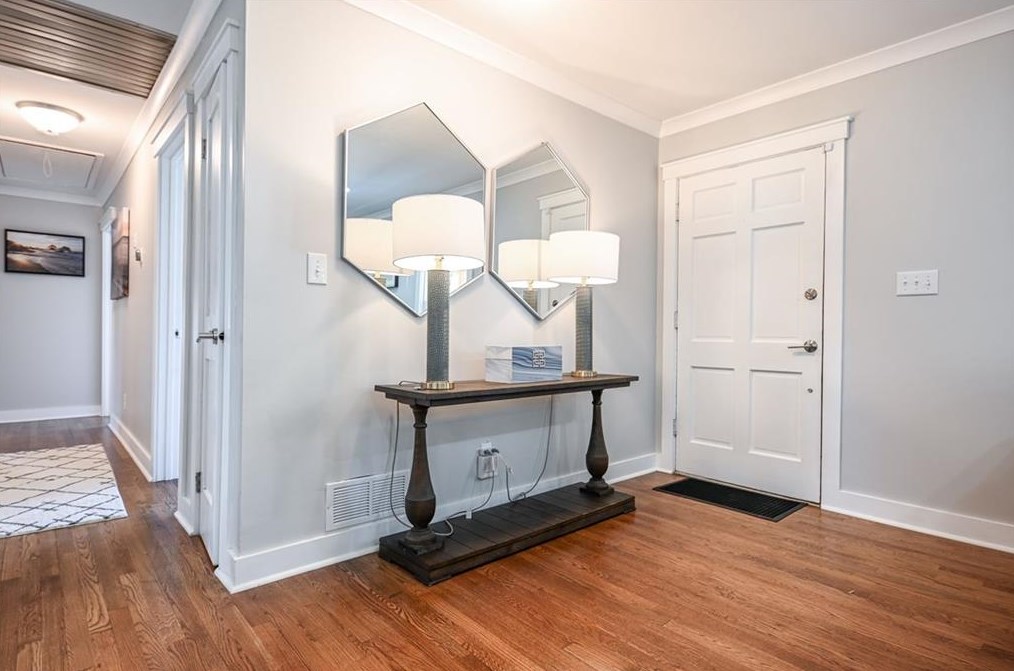 4308 Lake Laurel Dr, Smyrna GA  30082-4311 exterior