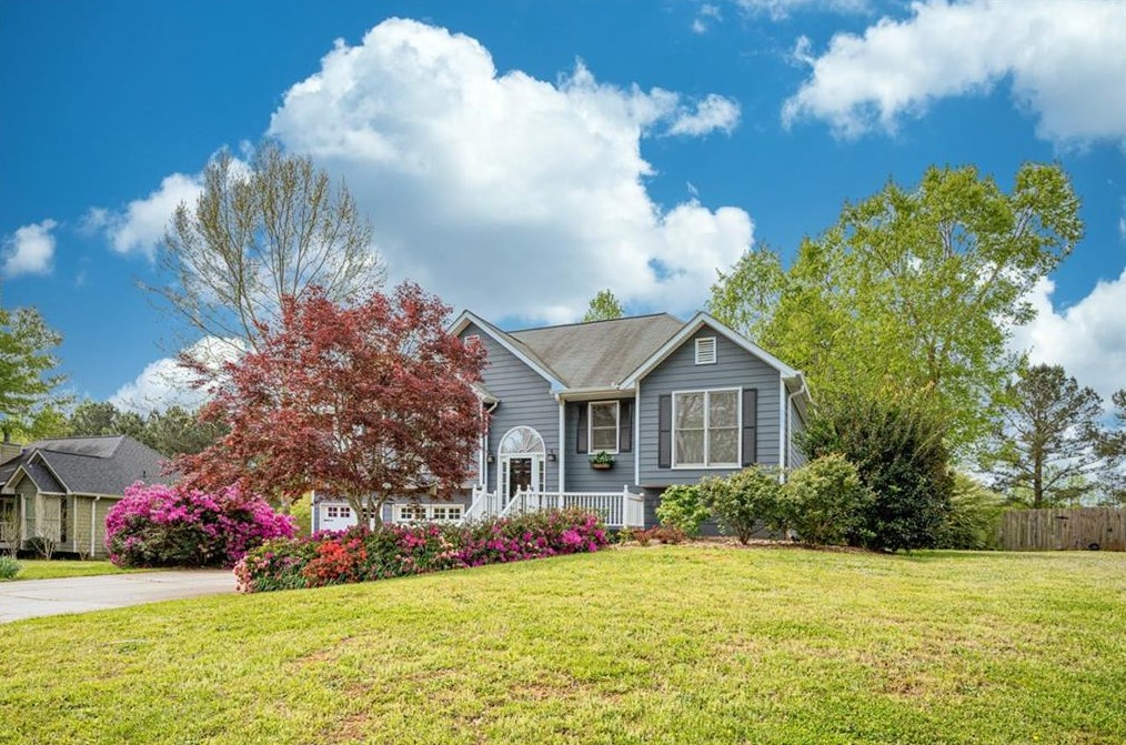 439 Legacy Park Dr, Powder Springs, GA 30127-5716