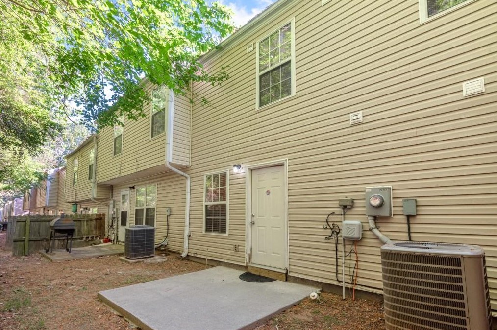 1535 Eastern Sunrise Ln, Decatur GA  30034-1690 exterior