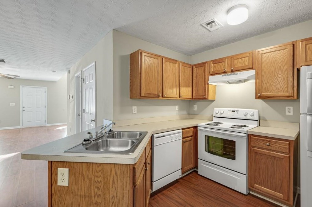 1535 Eastern Sunrise Ln, Decatur GA  30034-1690 exterior