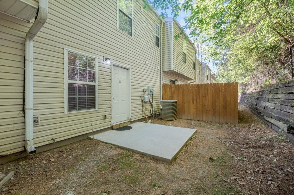 1535 Eastern Sunrise Ln, Decatur GA  30034-1690 exterior