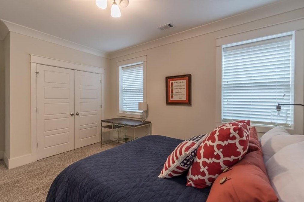 451 3rd Ave, Decatur GA  30030-4237 exterior