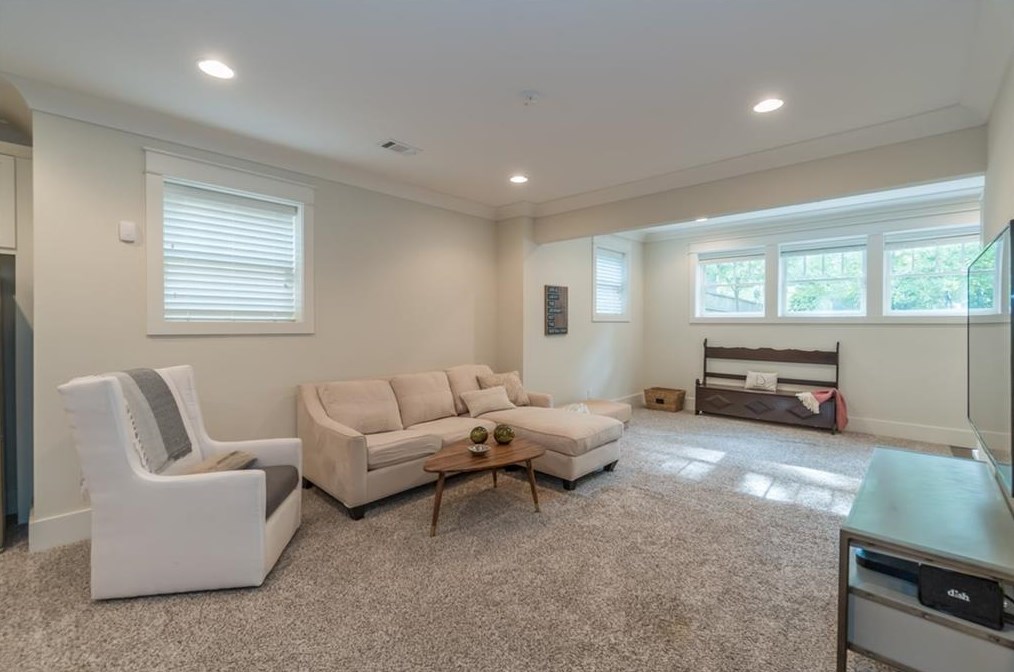 451 3rd Ave, Decatur GA  30030-4237 exterior