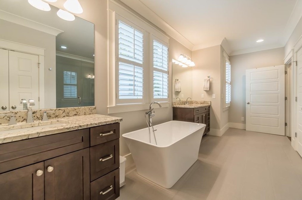 451 3rd Ave, Decatur GA  30030-4237 exterior