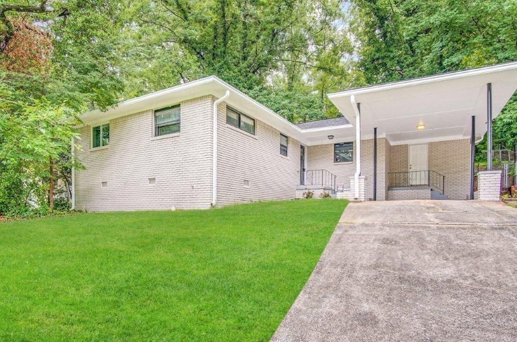 2884 Santa Monica Dr, Decatur, GA 30032
