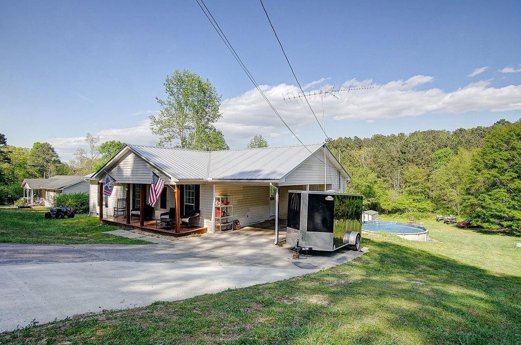 288 Spring Rd, Calhoun, GA 30701-4247