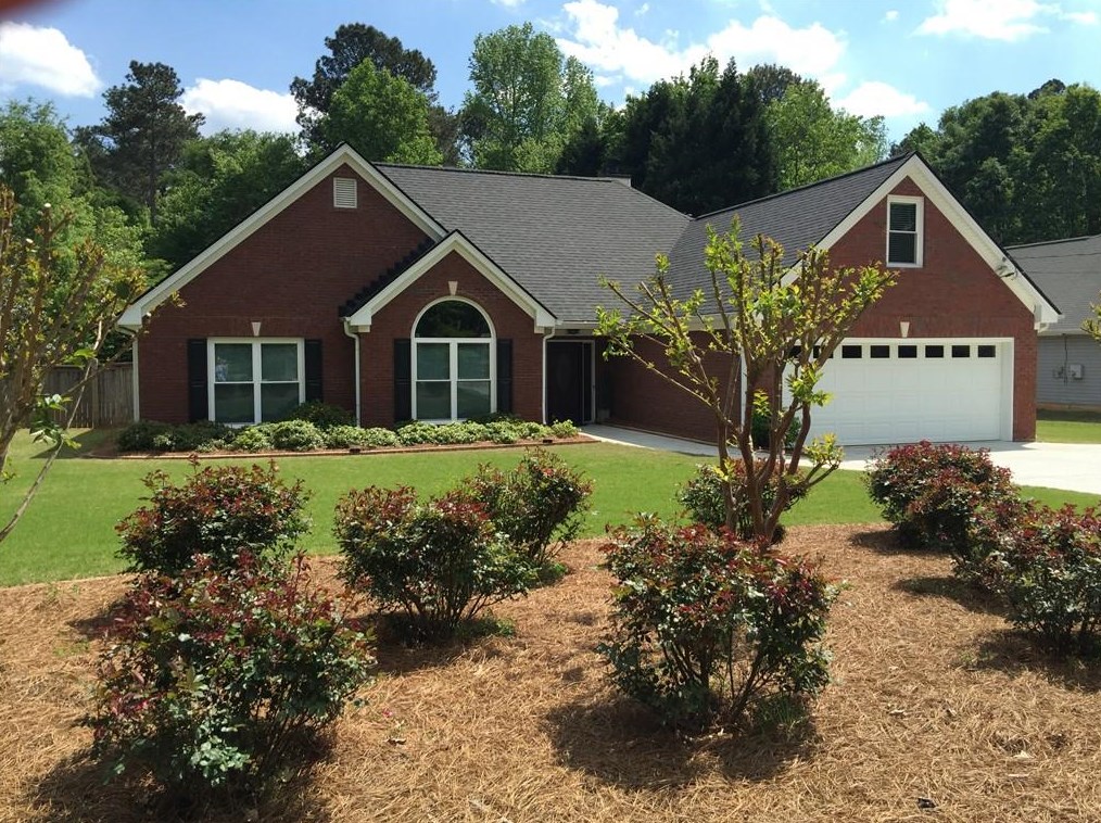 565 Herring Rd, Grayson, GA 30017-1305
