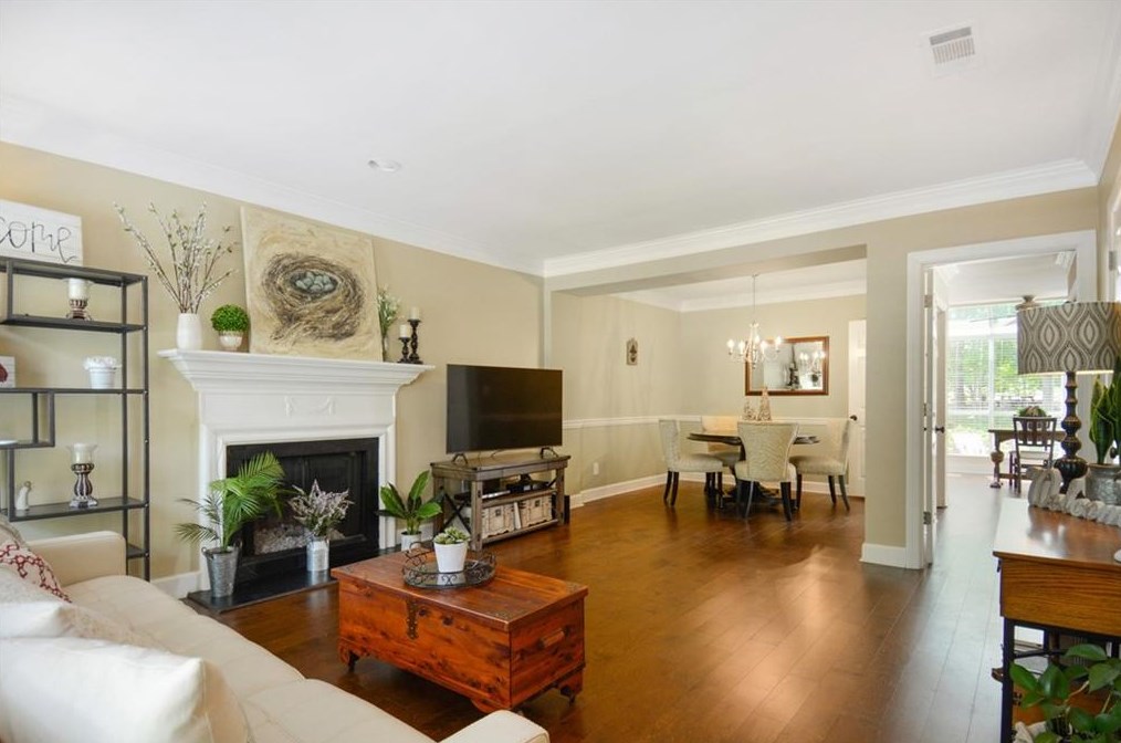 84 Mount Vernon Cir, Atlanta GA  30338-5435 exterior
