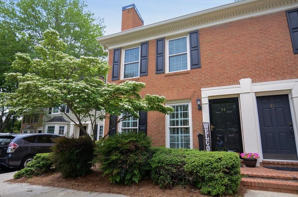 84 Mount Vernon Cir, Atlanta GA  30338-5435 exterior