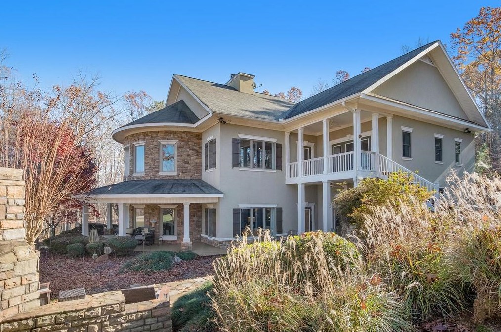 9525 Kraft Dr, Winston, GA 30187
