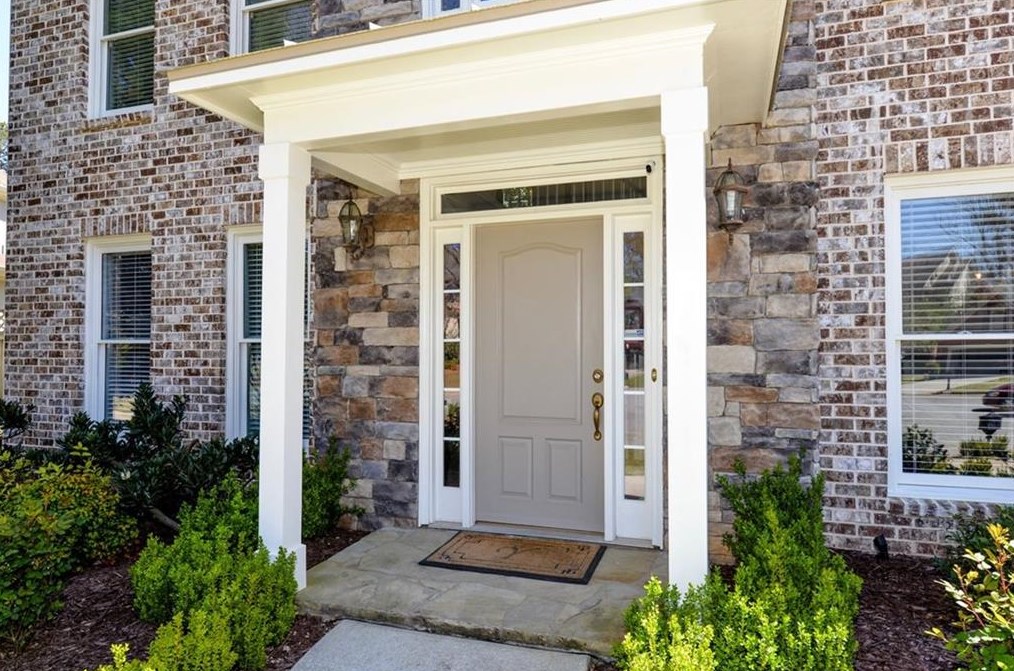 310 Windsor Gate Cv, Atlanta GA  30342-2864 exterior