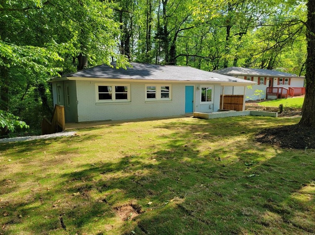 180 Polar Rock Rd, Atlanta, GA 30315-6325