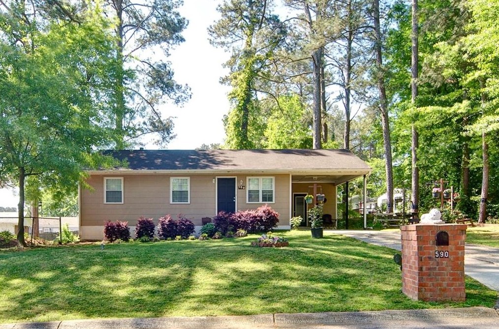 590 Floyd Dr, Smyrna, GA 30082-2018