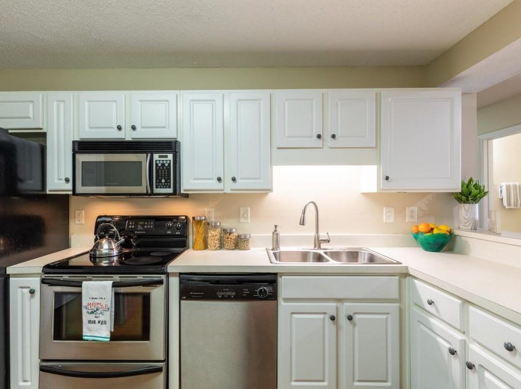 22107 Harvest Rdg Ln, Alpharetta GA 30022-8656 exterior