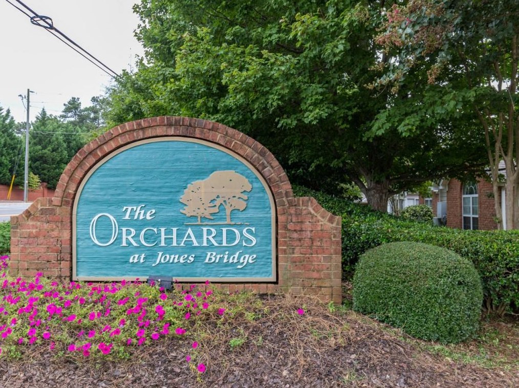 22107 Harvest Rdg Ln, Alpharetta GA 30022-8656 exterior