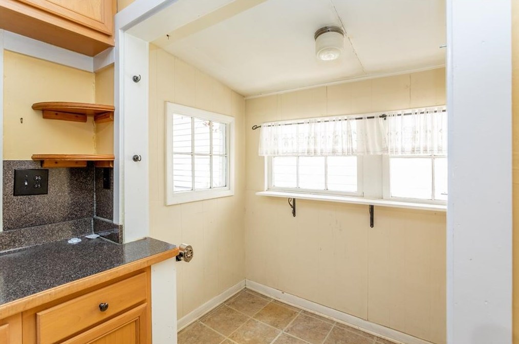 643 Sycamore Dr, Decatur GA  30030-2750 exterior