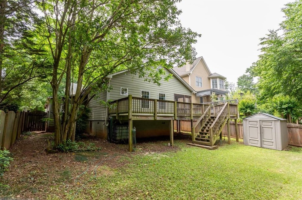 643 Sycamore Dr, Decatur GA  30030-2750 exterior