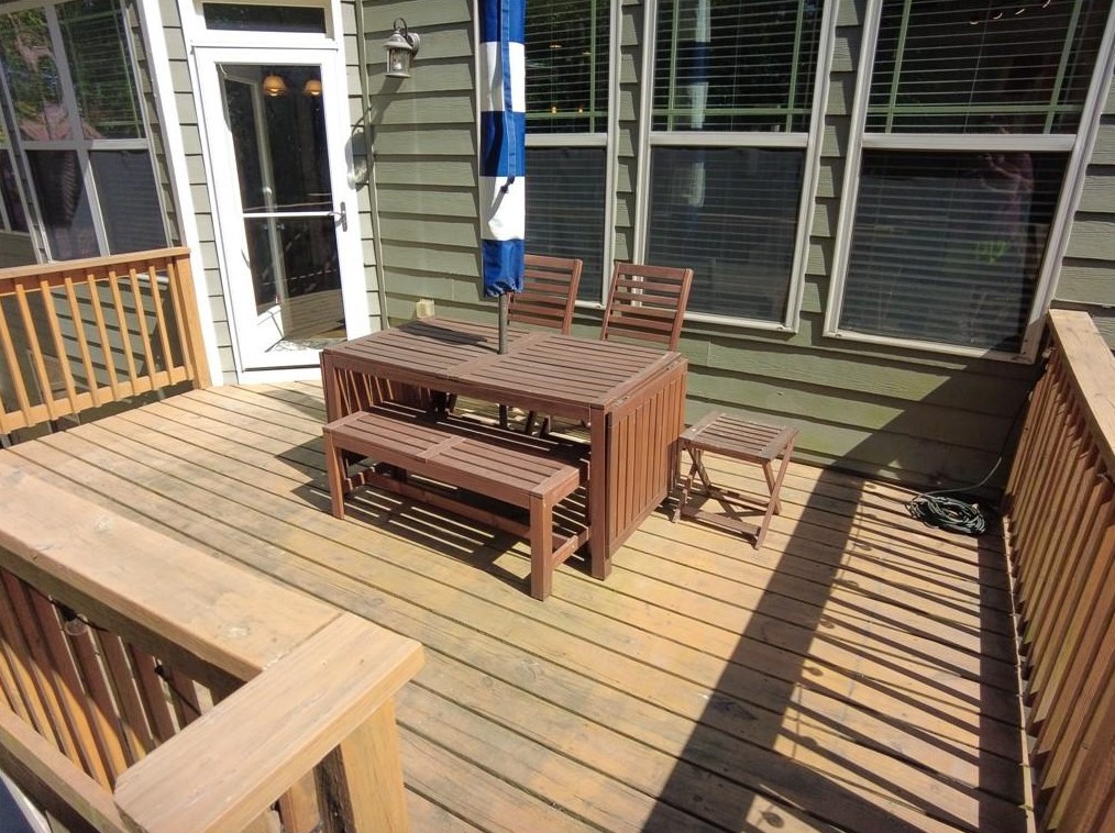 2068 Hatteras Way, Atlanta GA  30318-1083 exterior