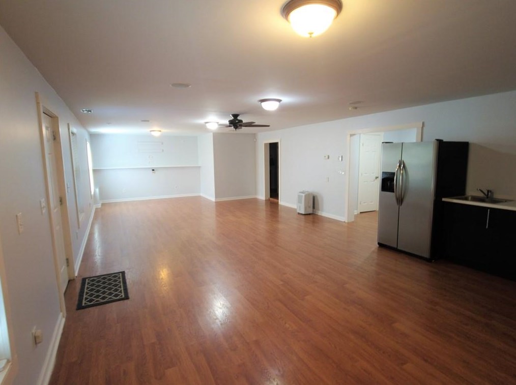 2068 Hatteras Way, Atlanta GA  30318-1083 exterior
