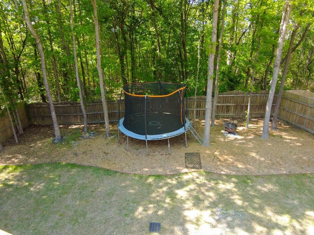 2068 Hatteras Way, Atlanta GA  30318-1083 exterior