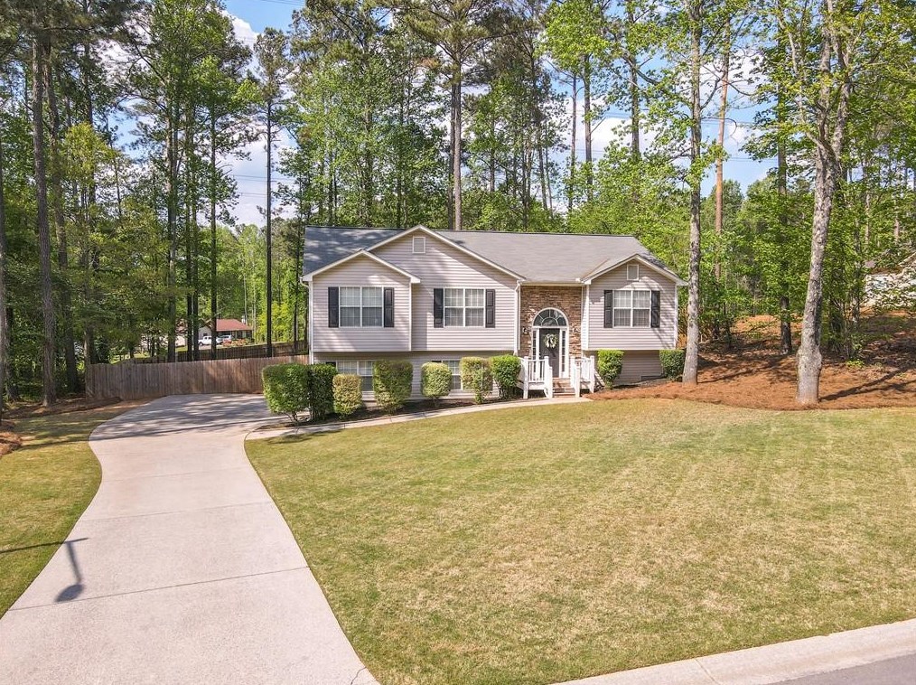 104 Battle Gate Ln, Dallas, GA 30157-7943