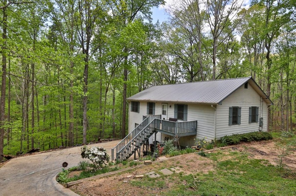 2210 Heath Dr, Ball Ground, GA 30107